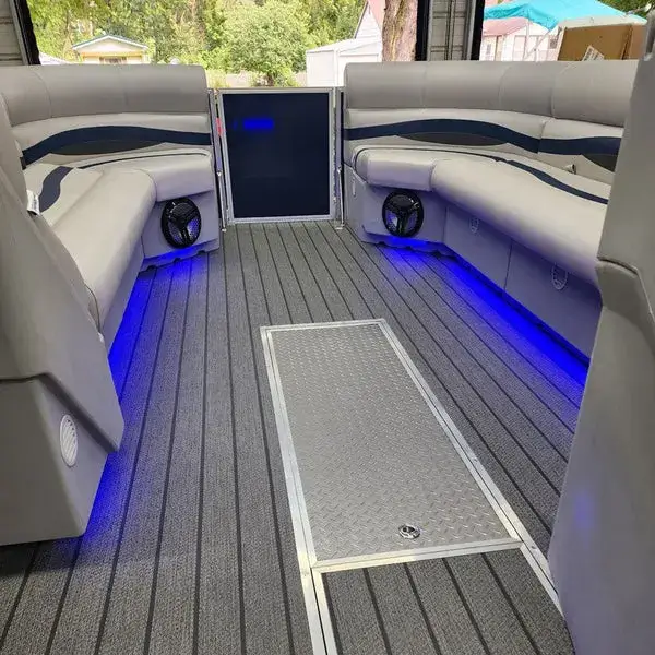 24" Premium Pontoon Boat Seats