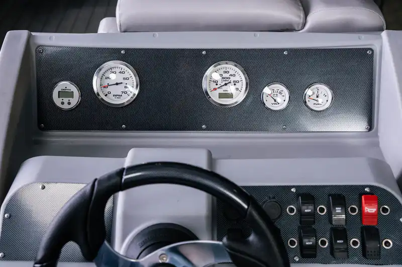 DeckMate Deluxe Pontoon Console